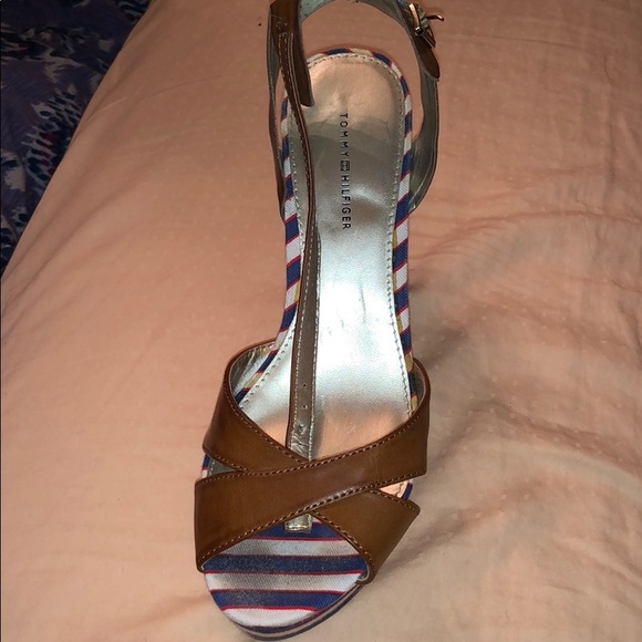 Tommy Hilfiger red white and blue wedges - Picture 2 of 2